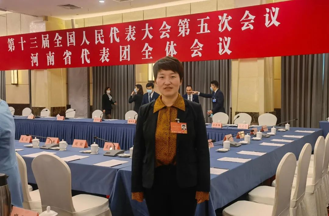 兩會聲音丨王杜娟積極建言,創(chuàng)新引領制造業(yè)高質(zhì)量發(fā)展 兩會聲音丨王杜娟積極建言,創(chuàng)新引領制造業(yè)高質(zhì)量發(fā)展