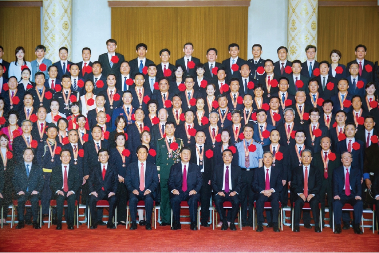 《人民日報》等中央主流媒體報道王中美等榮獲“全國優秀共產黨員”稱號