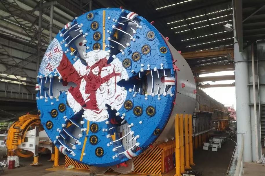 “孿生兄弟”掘進大灣區，“開拓號”率先穿越成功！