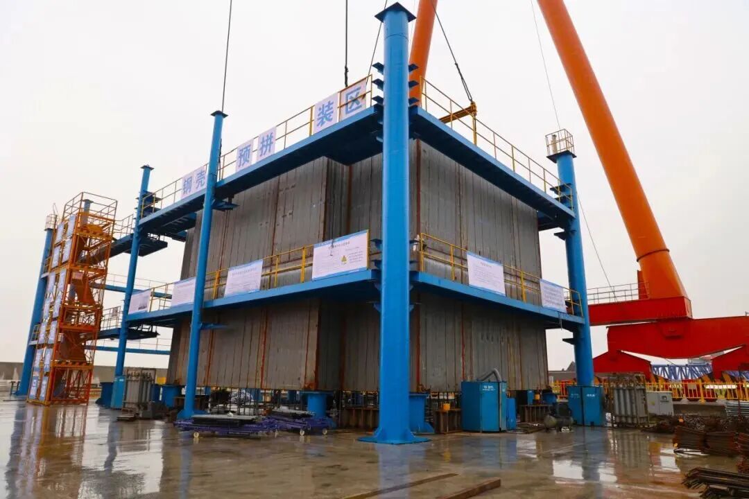 世界最大跨徑雙層懸索橋獅子洋大橋主塔封頂 世界最大跨徑雙層懸索橋獅子洋大橋主塔封頂