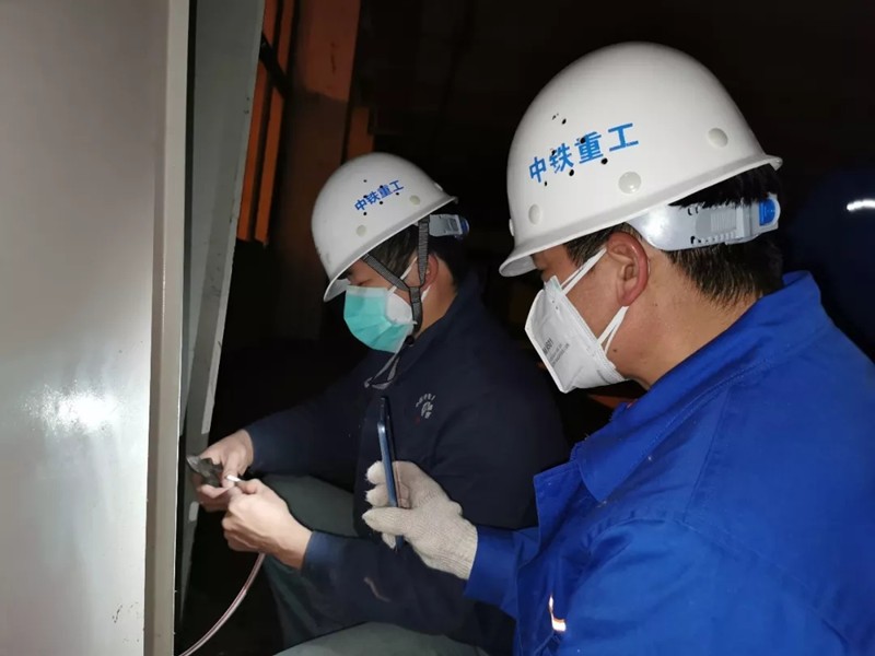 三大抗疫主戰(zhàn)場(chǎng)沖鋒在前，看中鐵重工搶建兩所"方艙醫(yī)院"