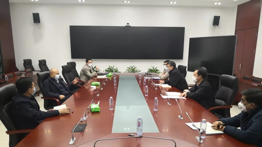 陳云到中鐵工業(yè)檢查調(diào)研疫情防控和復(fù)工復(fù)產(chǎn)工作