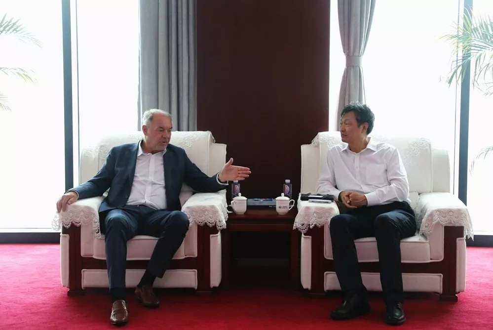 奧鋼聯(lián)軌道技術(shù)集團(tuán)首席執(zhí)行官迪特·弗里茨一行到中鐵工業(yè)考察交流