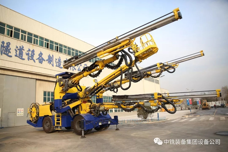 隧道施工神器———中鐵裝備三臂鑿巖臺車 隧道施工神器———中鐵裝備三臂鑿巖臺車