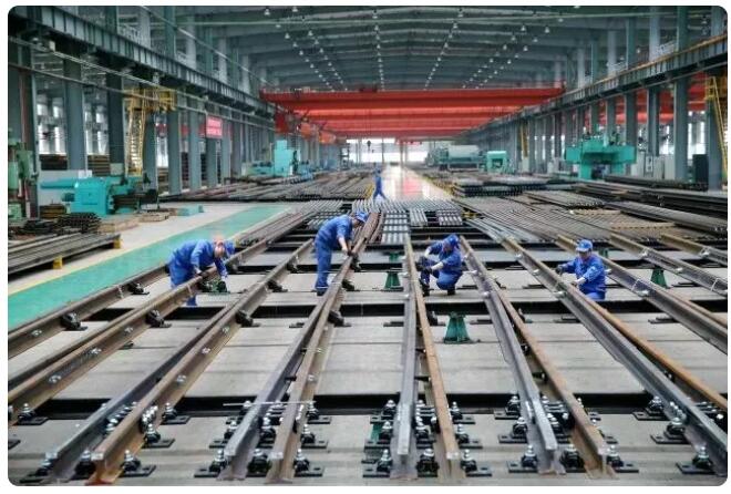 中鐵工業參建渝貴鐵路正式開通運營 中鐵工業參建渝貴鐵路正式開通運營