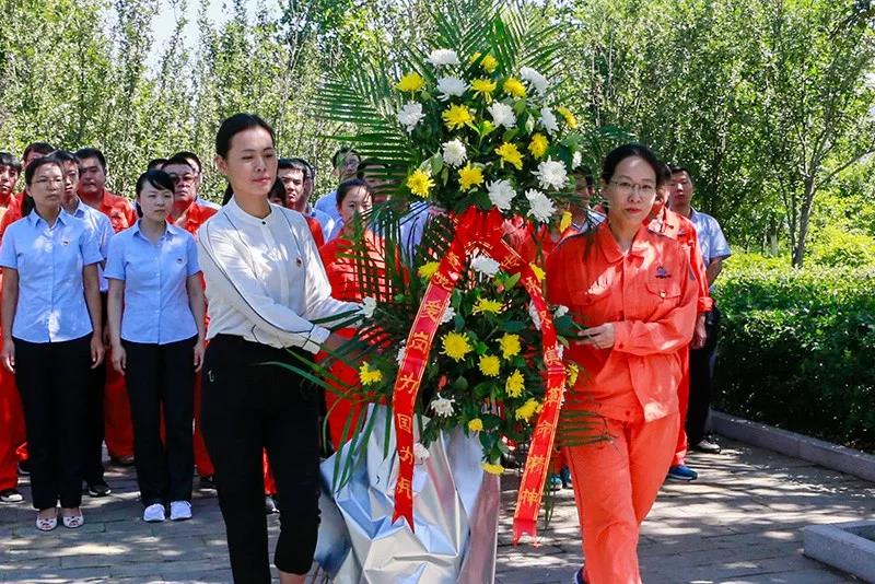 從黨的一大代表王盡美到黨的十九大代表王中美,中鐵工業人這樣傳承初心 從黨的一大代表王盡美到黨的十九大代表王中美,中鐵工業人這樣傳承初心