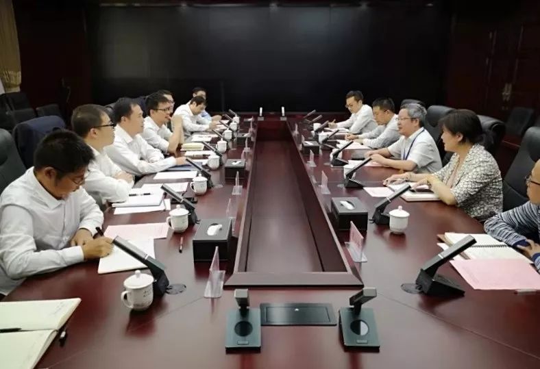公司黨委書記、董事長(zhǎng)易鐵軍在武漢分別與中鐵大橋院、中鐵大橋局領(lǐng)導(dǎo)會(huì)談交流合作事宜 公司黨委書記、董事長(zhǎng)易鐵軍在武漢分別與中鐵大橋院、中鐵大橋局領(lǐng)導(dǎo)會(huì)談交流合作事宜