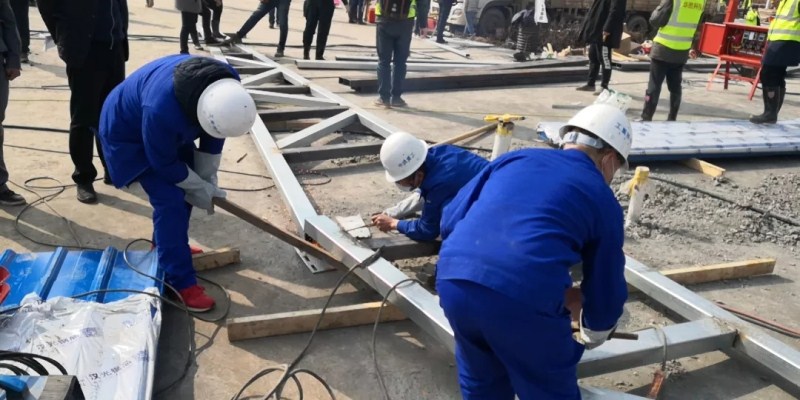 中鐵工業旗下中鐵重工馳援火神山醫院建設 中鐵工業旗下中鐵重工馳援火神山醫院建設