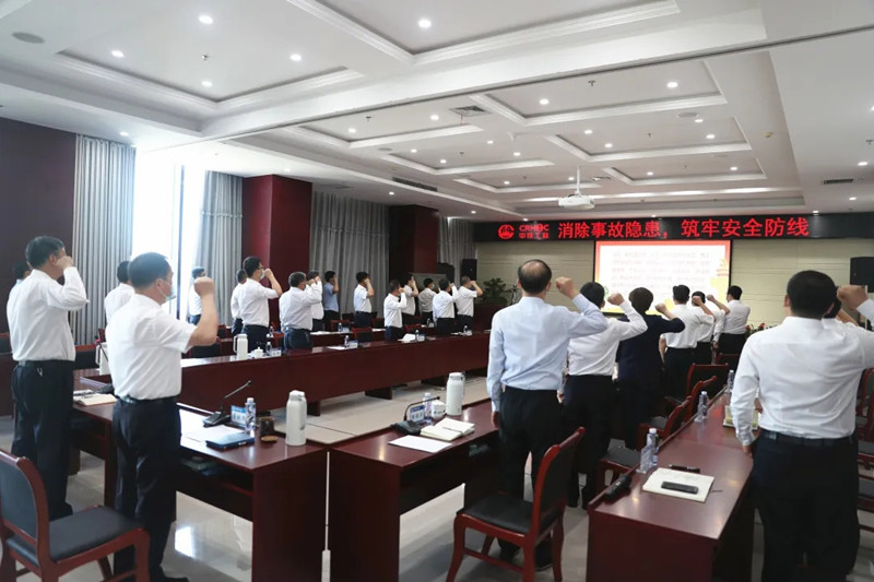 中鐵工業(yè)積極開(kāi)展“安全生產(chǎn)月”和“大干100天”活動(dòng) 中鐵工業(yè)積極開(kāi)展“安全生產(chǎn)月”和“大干100天”活動(dòng)