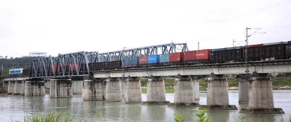 重慶水土嘉陵江大橋、寶成鐵路涪江大橋經受洪水考驗